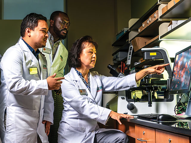 Professor Eun-Sook Lee and Students