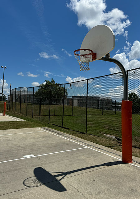 outdoor basketball court